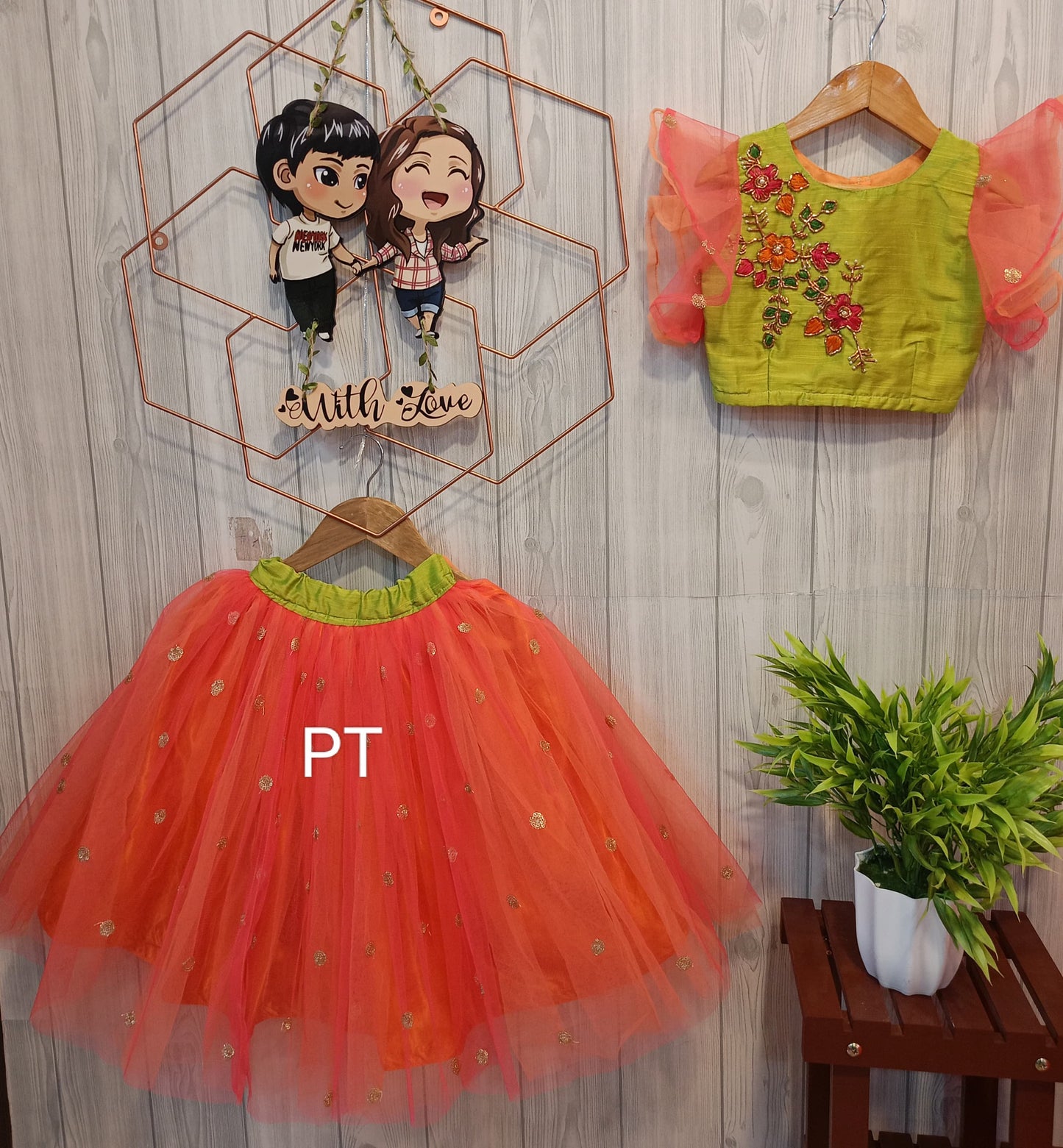Lehnga Choli dress for both mom and daughter ๐