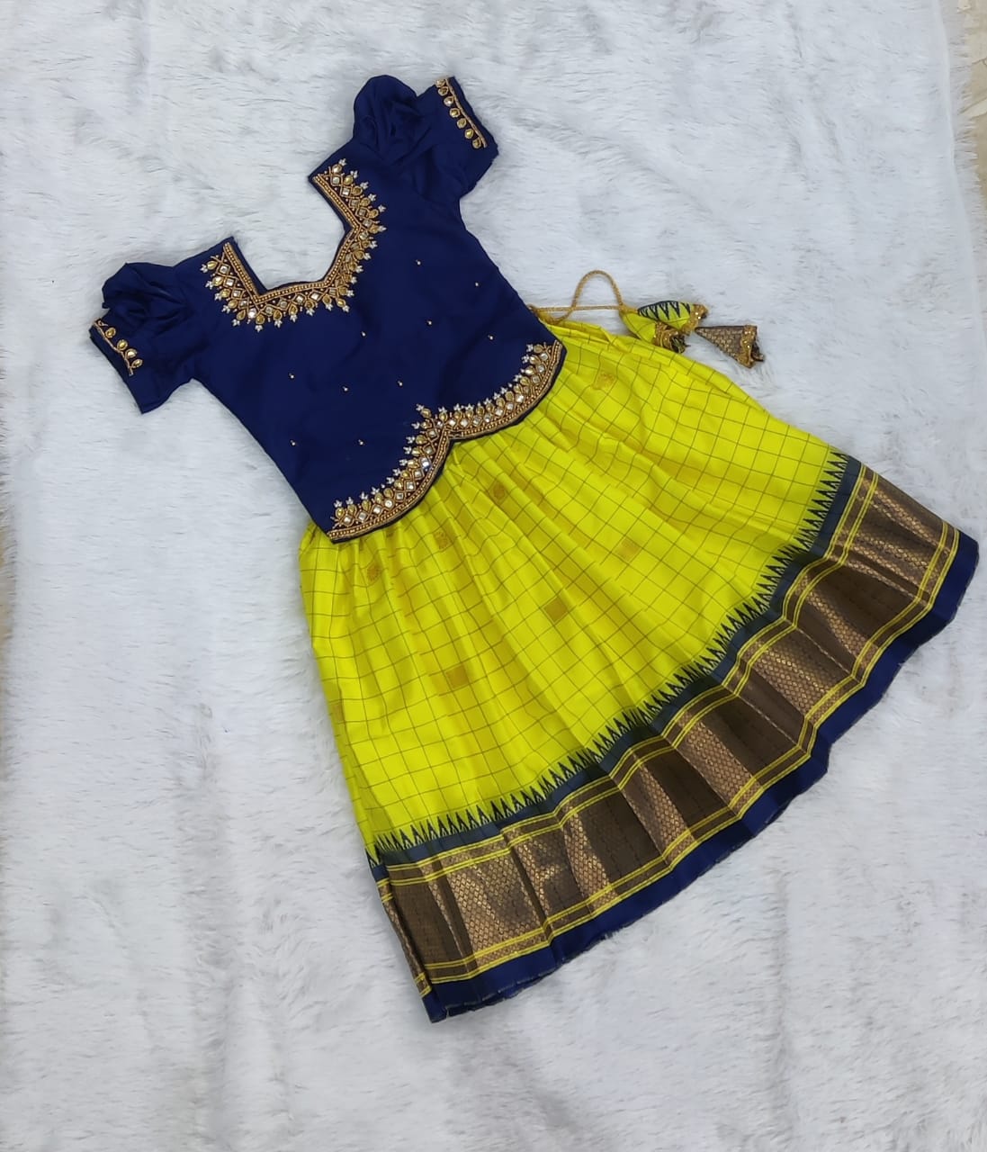 Semi silk pavadai sattai | Traditional Pattu set