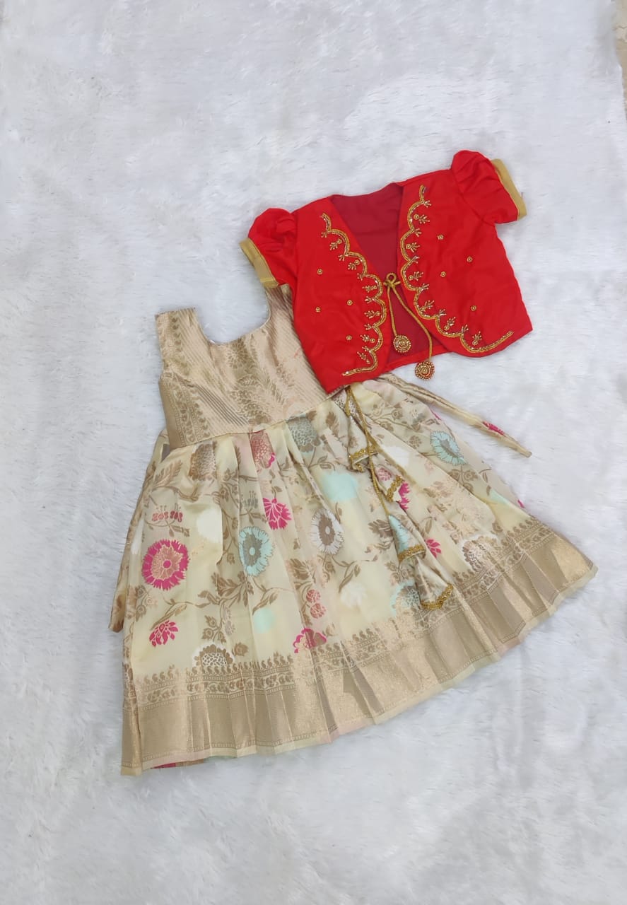 Royal Pattu Pavadai – Exquisite Silk Frock with Aari Embroidery for Girls ✨