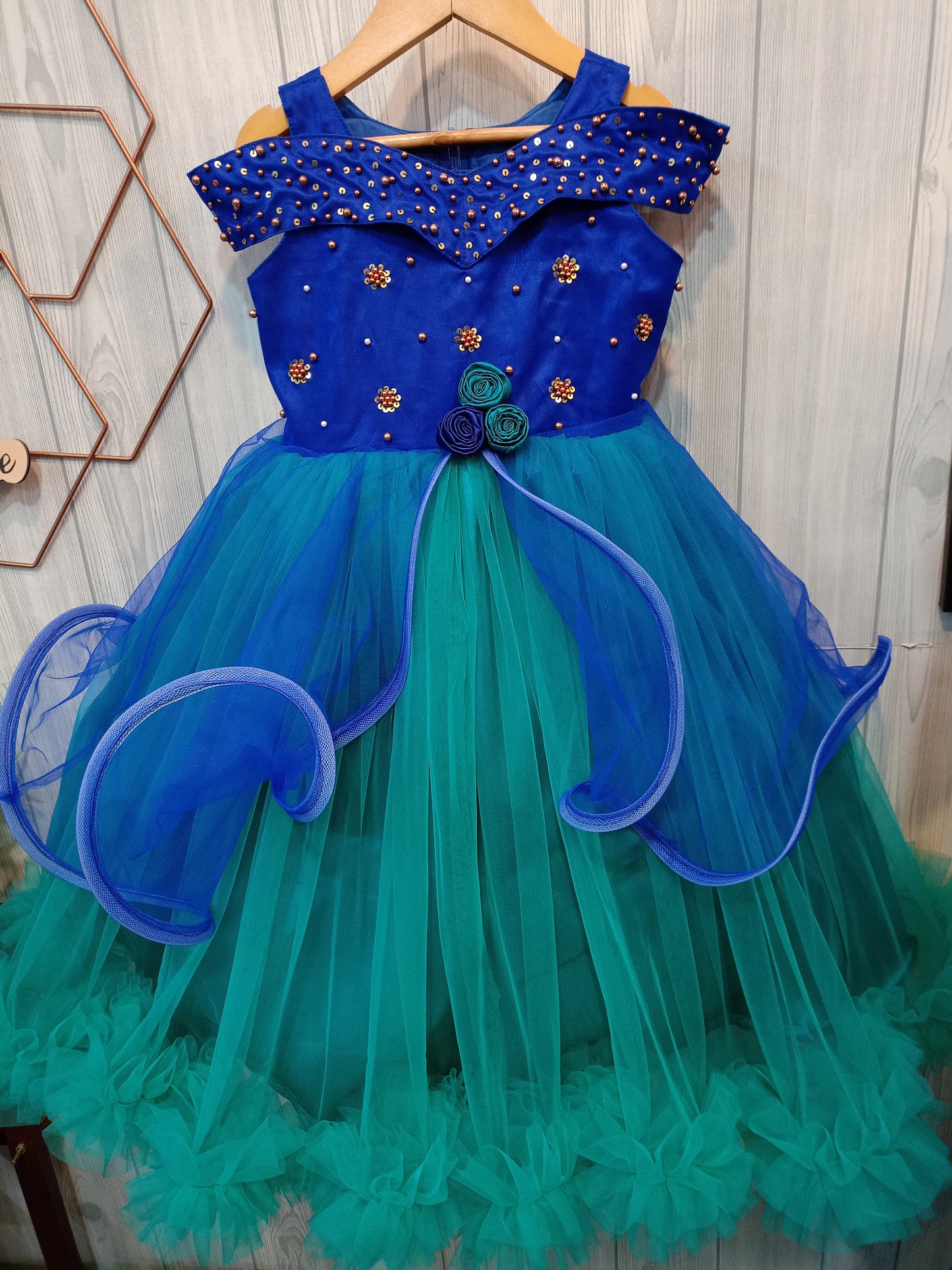 Wing Layered Birthday Dress for Girls - A Magical Look for Your Princess!