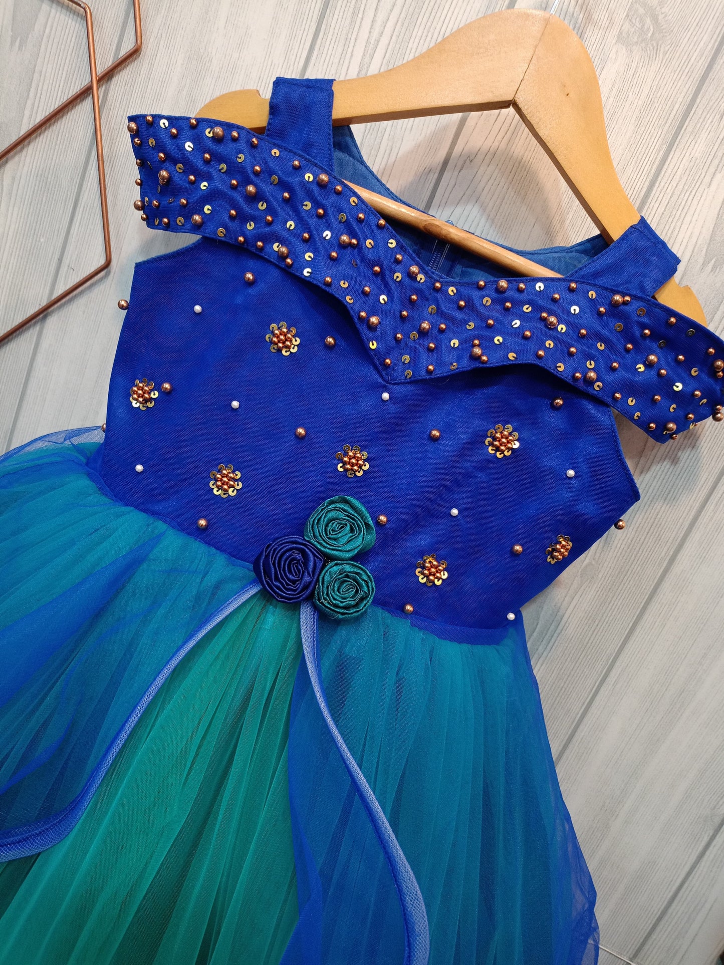 Wing Layered Birthday Dress for Girls - A Magical Look for Your Princess!