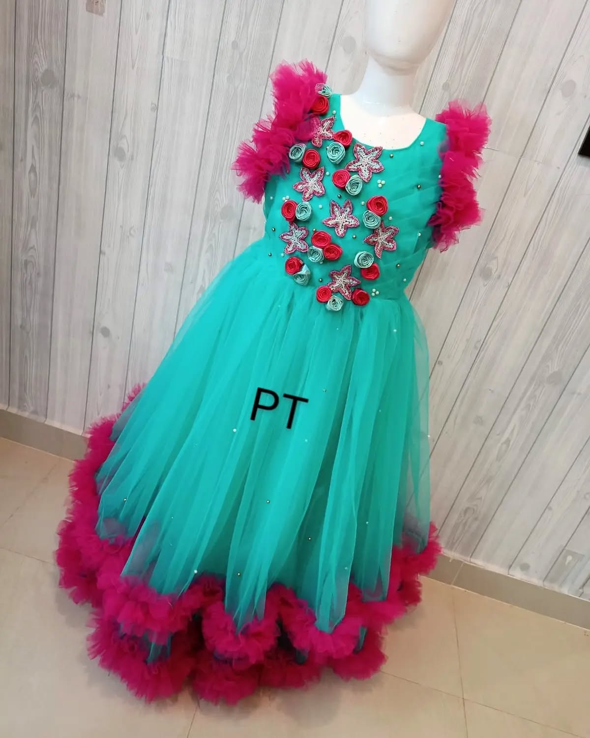 Elegant Partywear Dress | Beautiful Flowers 💐 Dress | Birthday Dress | Mom Daughter Combo ❤️